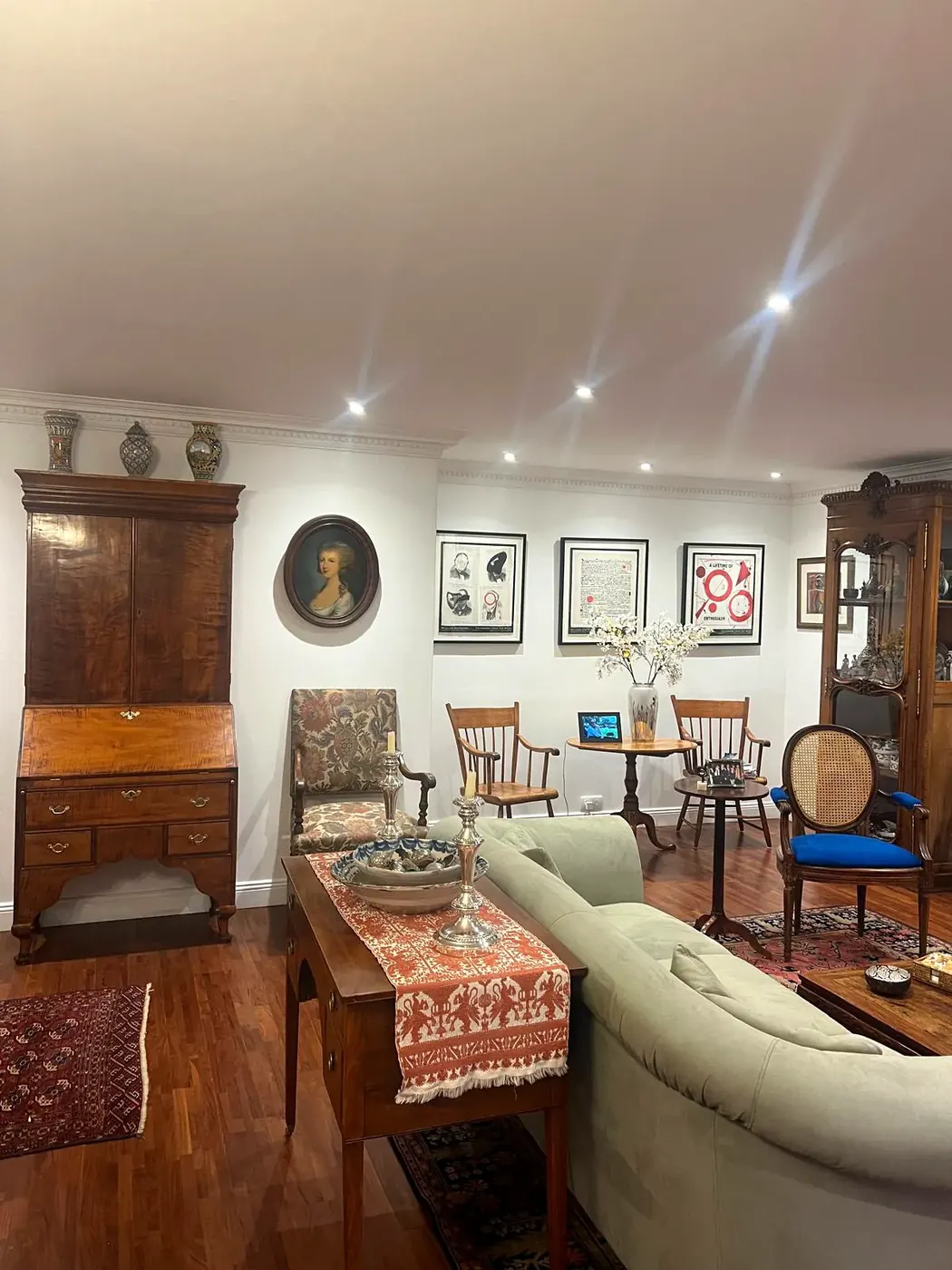 Plafond d'un salon, après les travaux